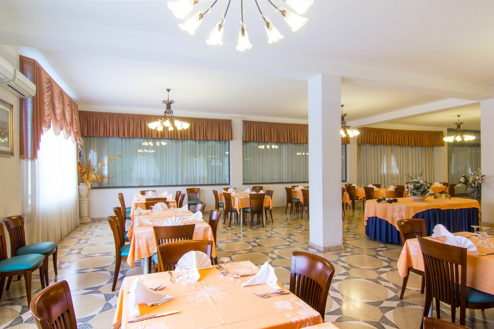Racar Hotel Frigole Exterior foto